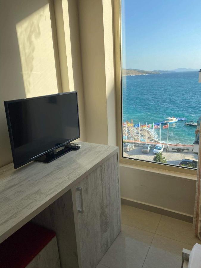Apartamente Berti'S Garden Sarandë Exteriör bild